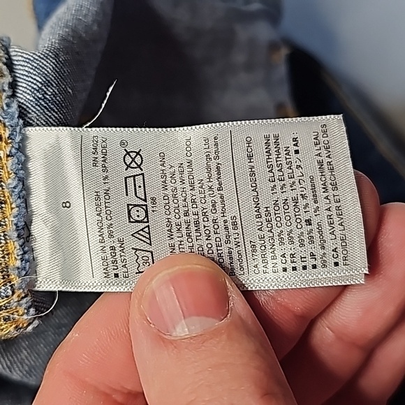 GAP size 8 button up jean skirt - Picture 6 of 6